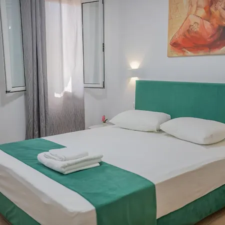 Floras - At The Center Of It Apartment Zakynthos Town